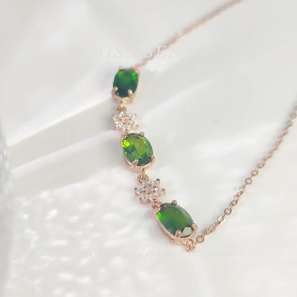 MISSSENNA Jewelry S925 Sterling Silver Rosy Gold Plated Natural Diopside Oval Shape Vivid Green Bracelet